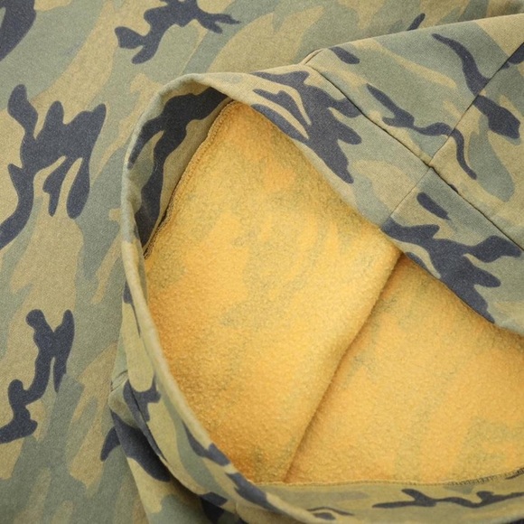 Vintage Camo Hoodie Size Large - Picture 3 of 3